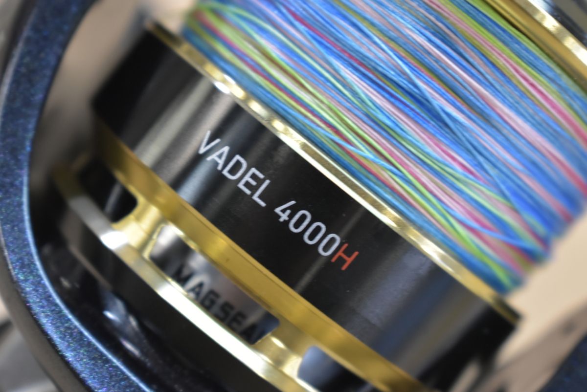 ダイワ 15 ヴァデル 4000H DAIWA VADEL バデル スピニングリール