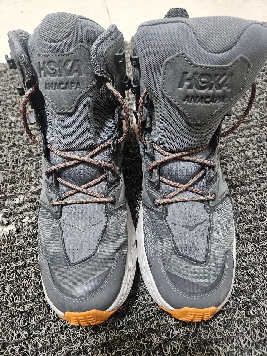 ホカ アナカパ ゴアテックス ミッド