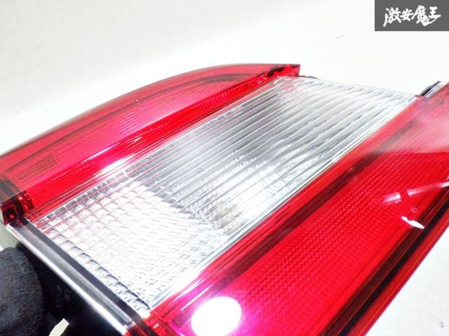 破損無し！】スバル純正 VM4 レヴォーグ テールライト テールランプ 左