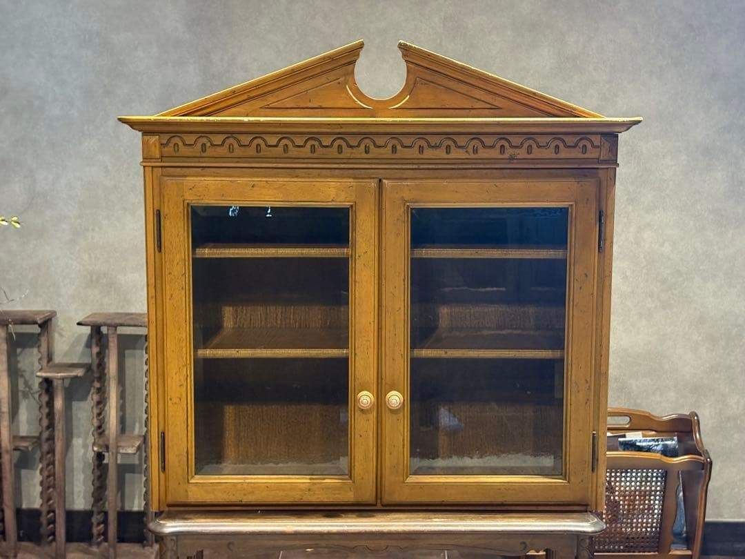 karimoku カリモク　食器棚　ディスプレイ　ガラスケース レトロ　IZ karimoku カリモク 食器棚 ディスプレイ ガラスケース レトロ IZ