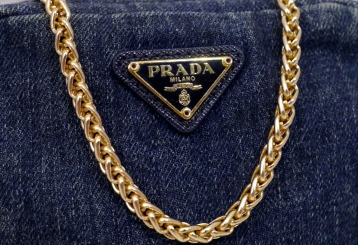 ギャラ付き】PRADA カパナ デニム ショルダー付き 付属品あり プラダ