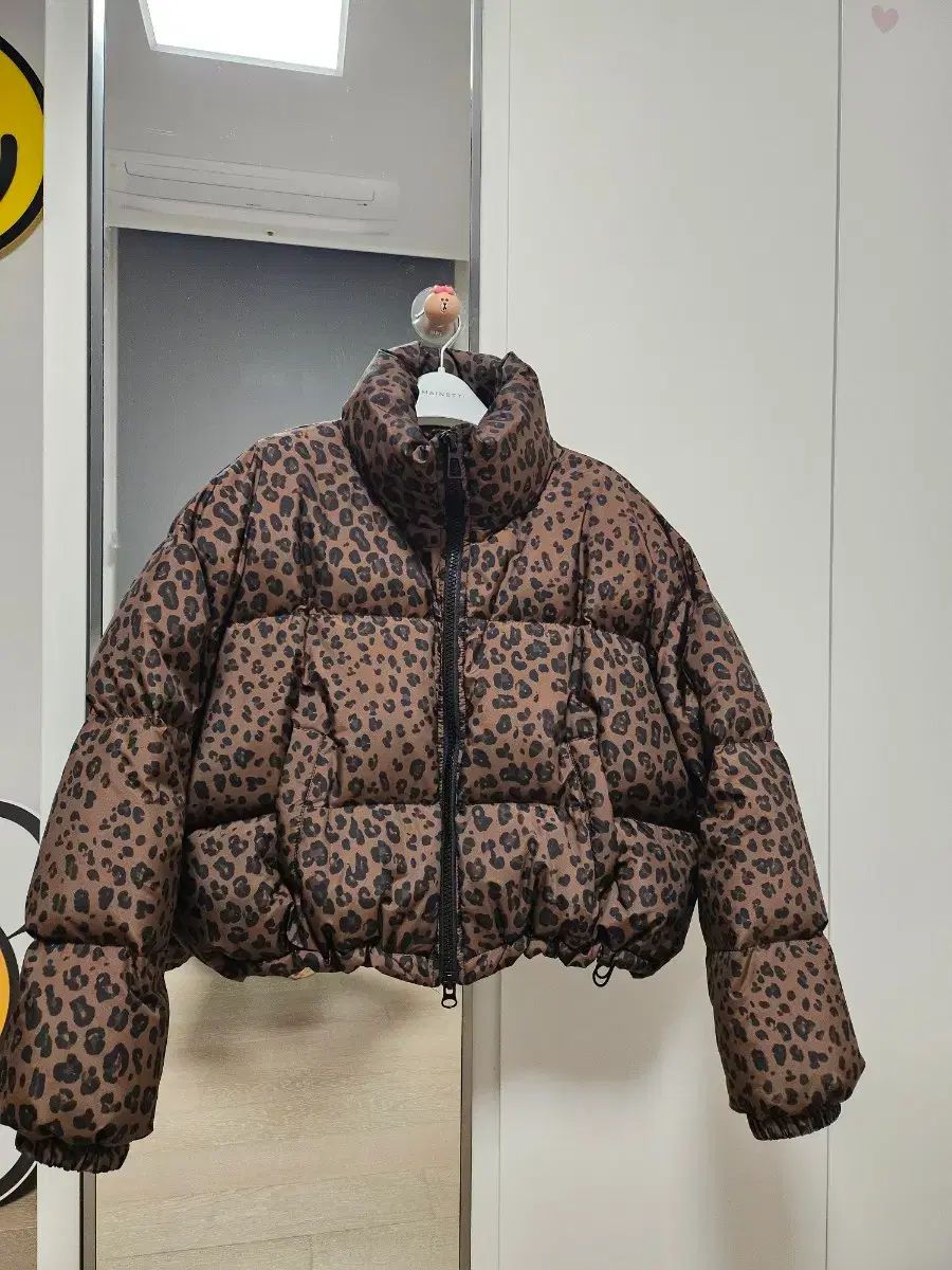 ヒョウ柄ショートダウン ストア