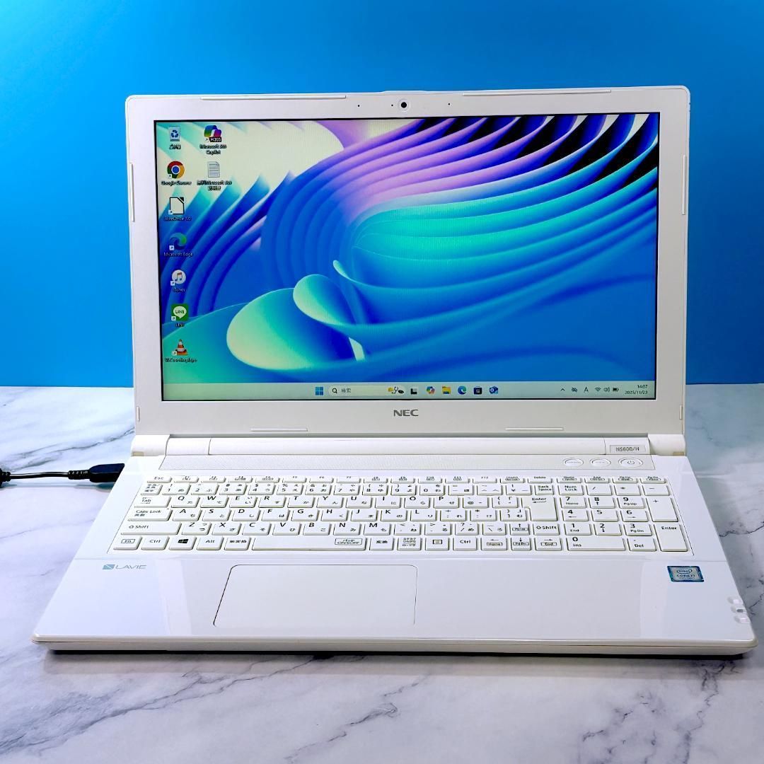 美品！Corei7・16GB・SSD・DVDマルチ・Windows11・ノートパソコン