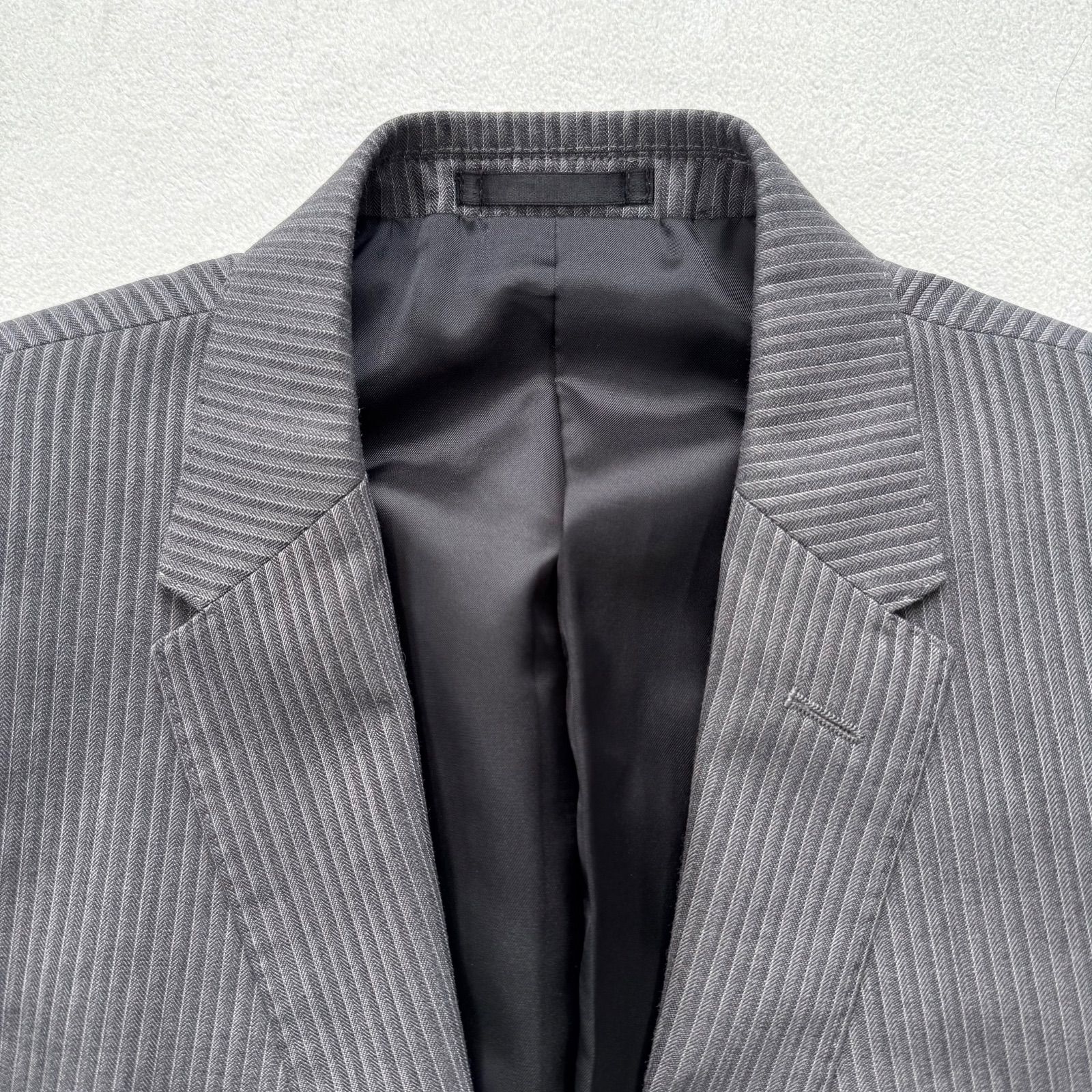 春夏物２ボタンス-ツ(AB6サイズ)グレーx細ストライプ柄セットアップ 極美品未使用級・AB6✨タカキュー ストライプ スーツ セットアップ