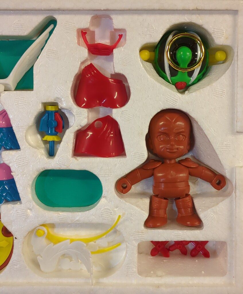 バンダイ ビックリクロス セイントフェニックス&ヘッドロココ - メルカリ