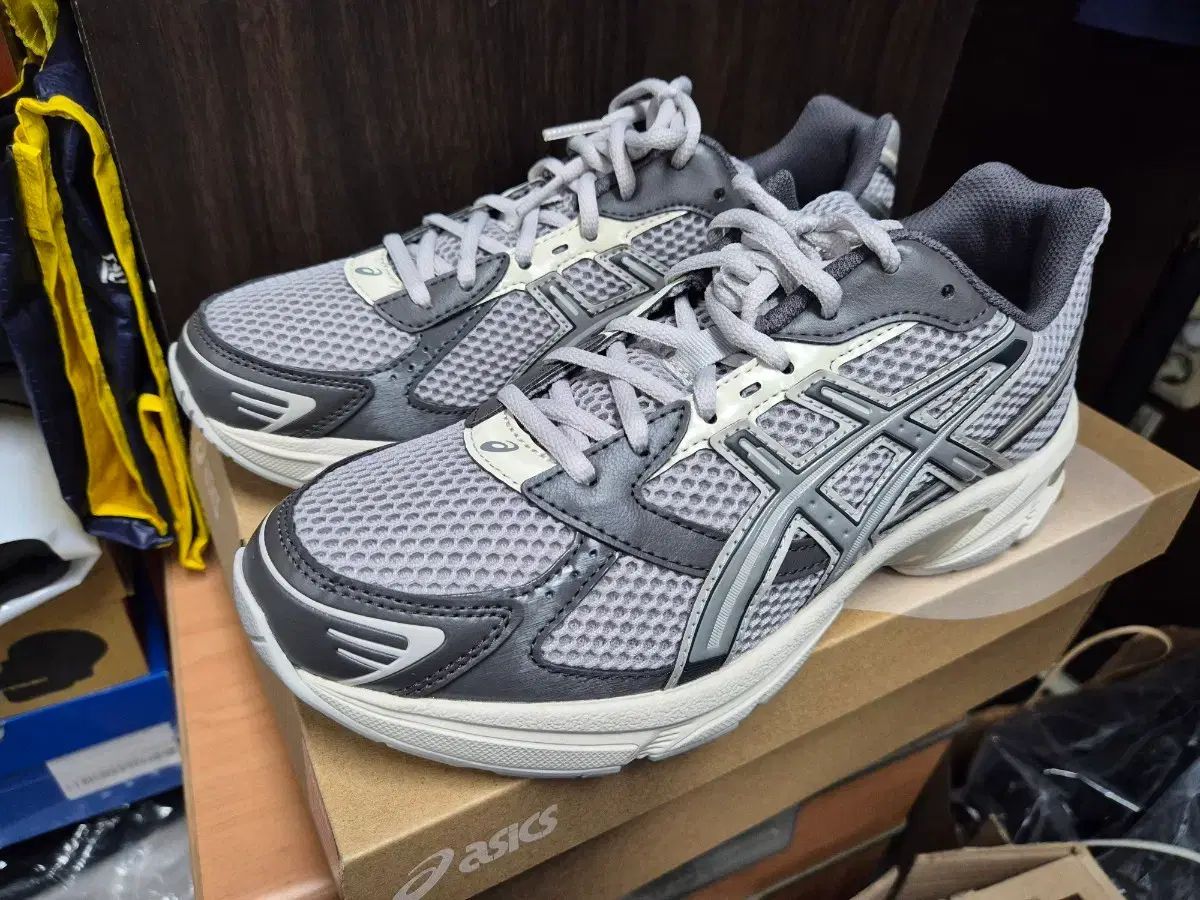 asics アシックス ゲル 1130 オイスター グレー 260サイズ