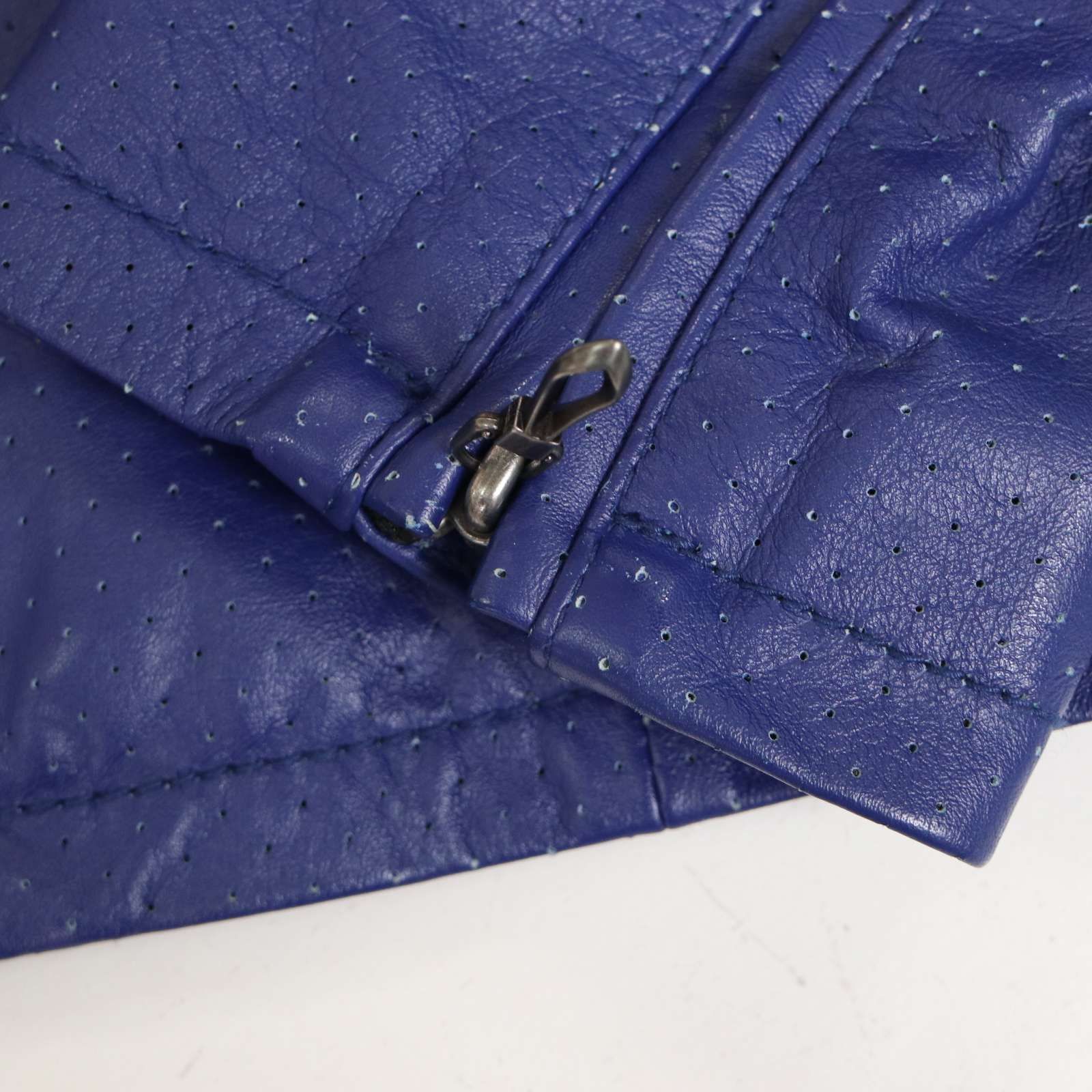 GOSTAR DE FUGA ゴスタール ジ フーガ 牛革☆ パンチング カウ レザー