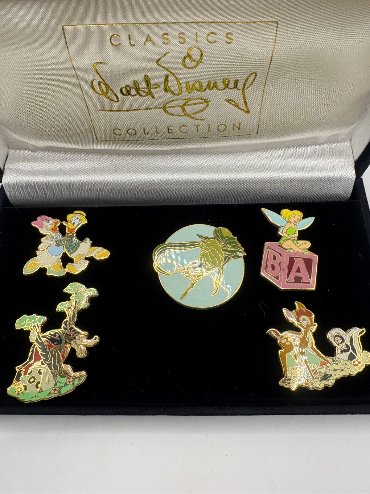 ディズニー ピンバッジセット バンビ / ダンボ / ティンカー・ベル