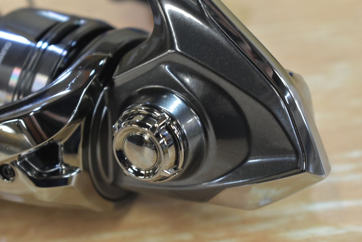 スピニングリール