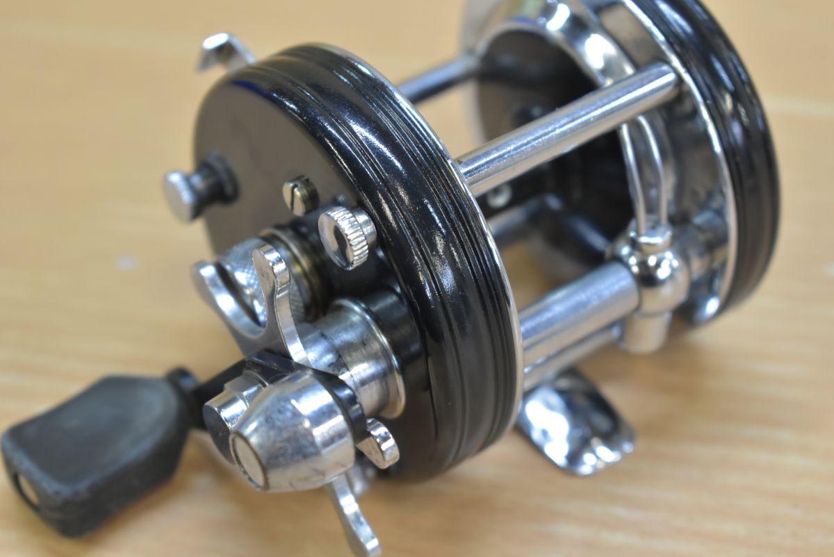 アブガルシア アンバサダー 5000C 右 40621 ABU Ambassadeur ベイト