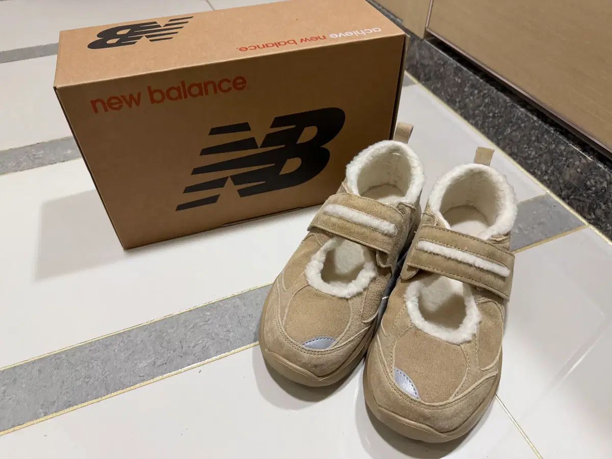 ニュー ンス ブリーズ ウィンター 240 ベージュ