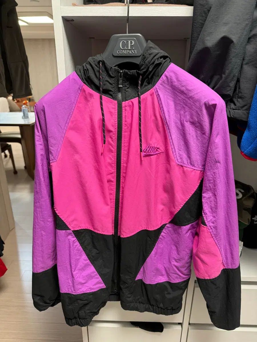 XL NIKE ウィンドブレーカー ピンク/パープル/ブラック - メルカリ