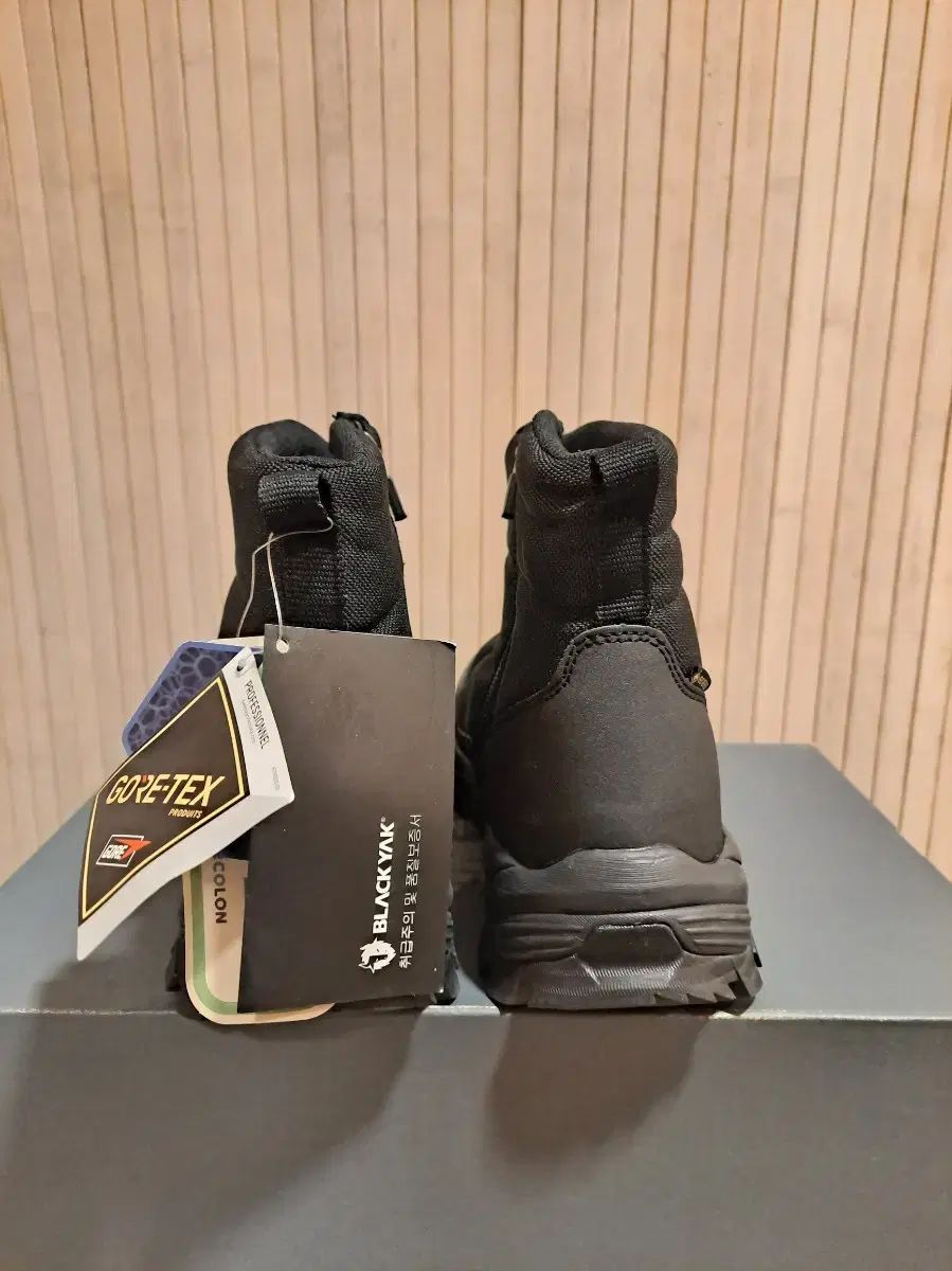  ブラック ゴアテックス 防寒 登山靴 ブーツ 登山靴 トレッキングシューズ アウトドアシューズ