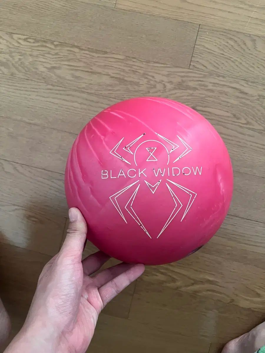 ブラックウィドウ ピンクパール ウレタン 15 p ボーリングボール