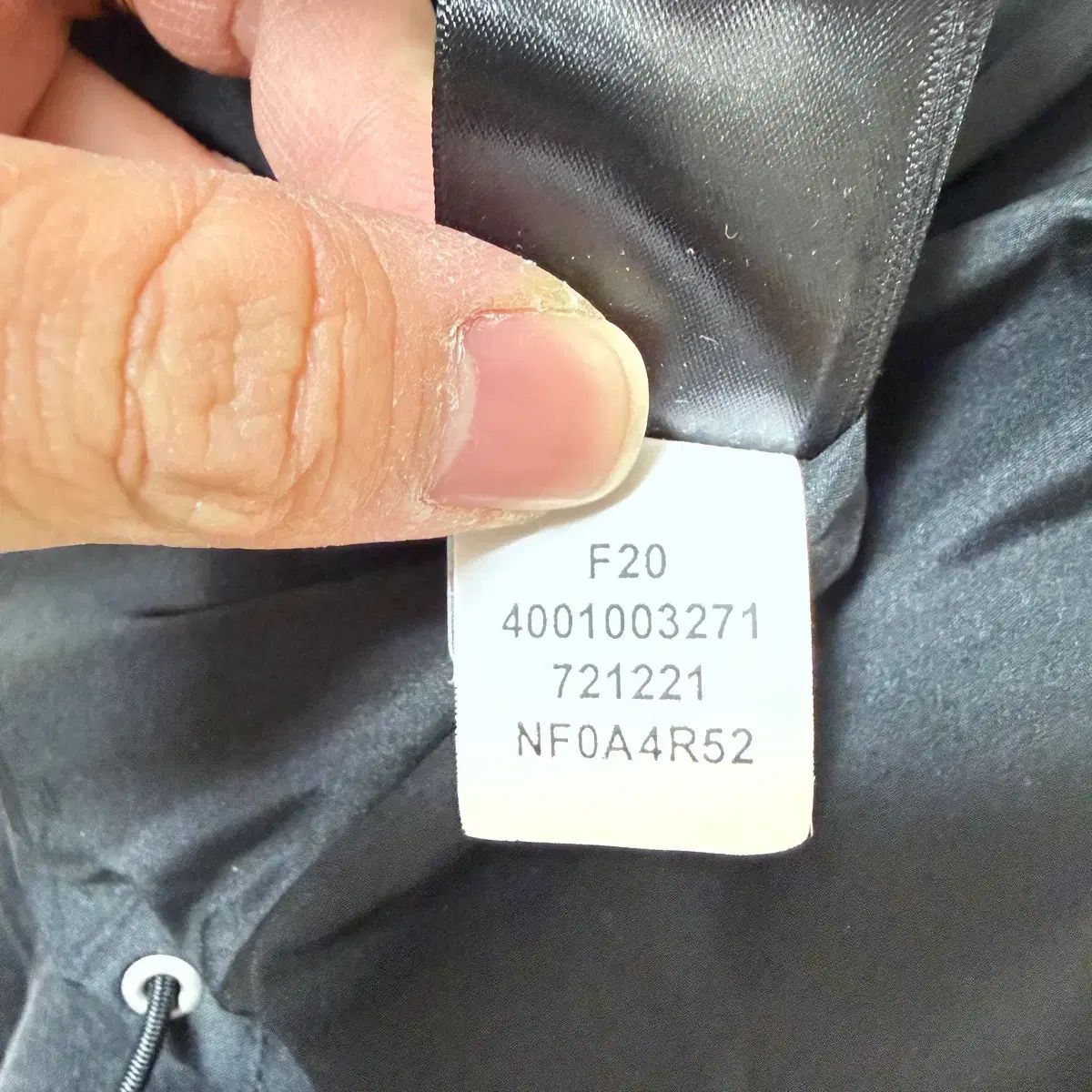 ライト ブラック