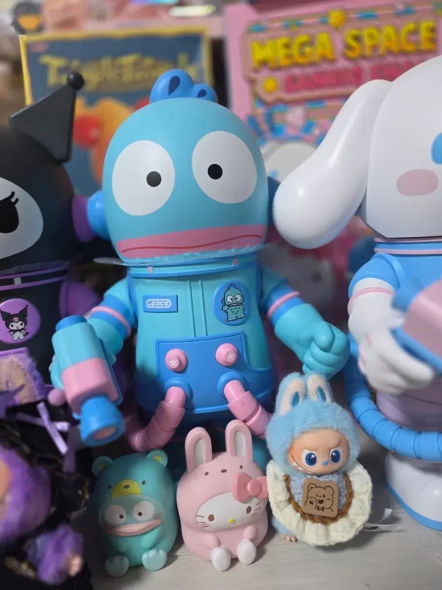 ポップマート メガスペースモリー サンリオ ハンギョドン シークレット