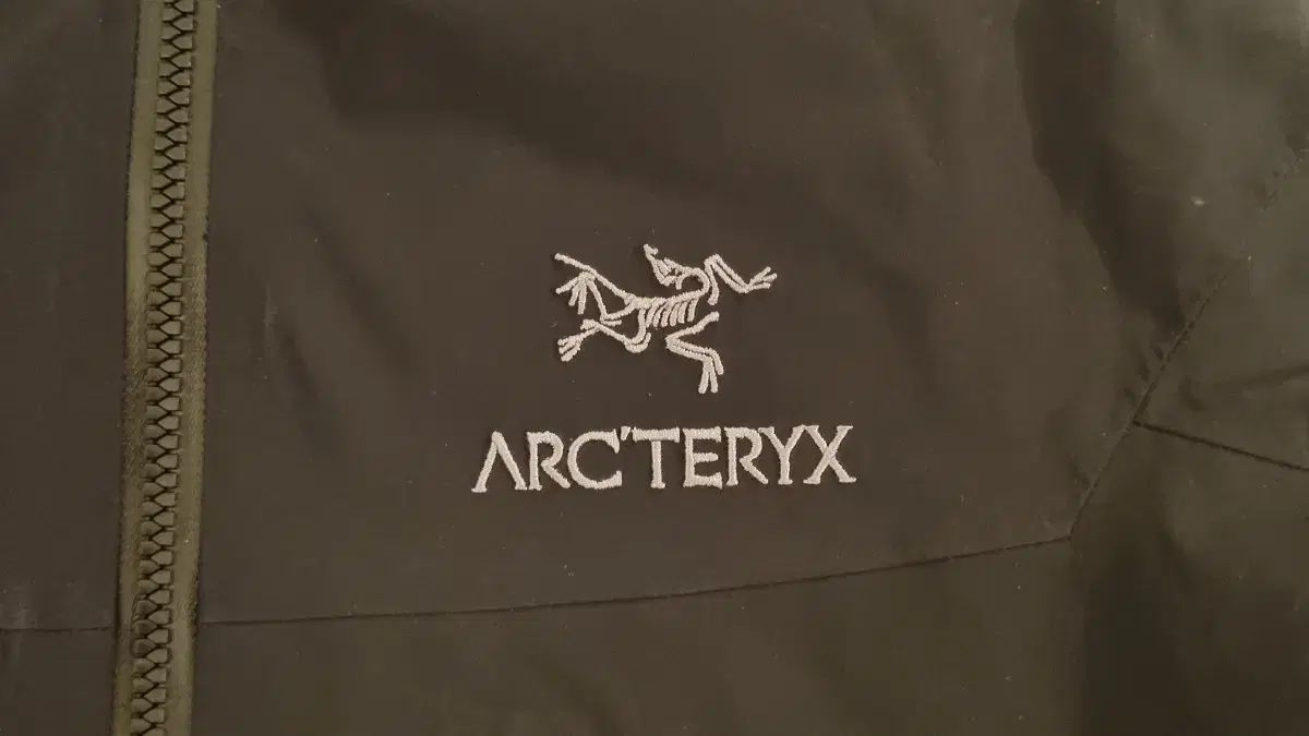 ARC TERYX アークテリクス アルファSV ブラック Mサイズ