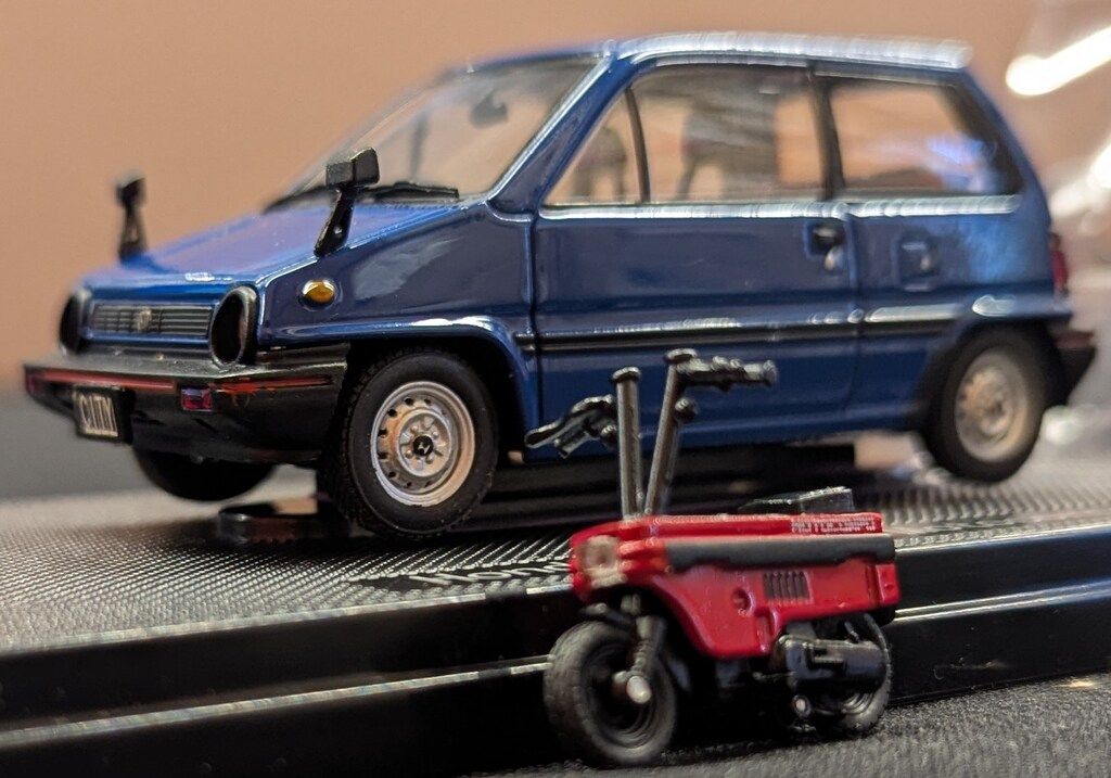 おまけ EBBRO Honda City with Motocompo 1981 エムエムピー 1/43 EBBRO HONDA CITY WITH MOTOCOMPO 1981 BLUE 44018