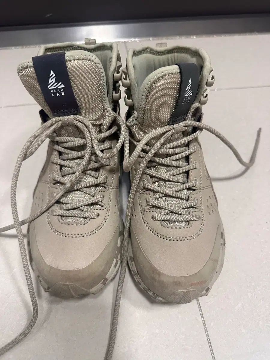 KOLON SPORT トライポート ミッド 登山靴