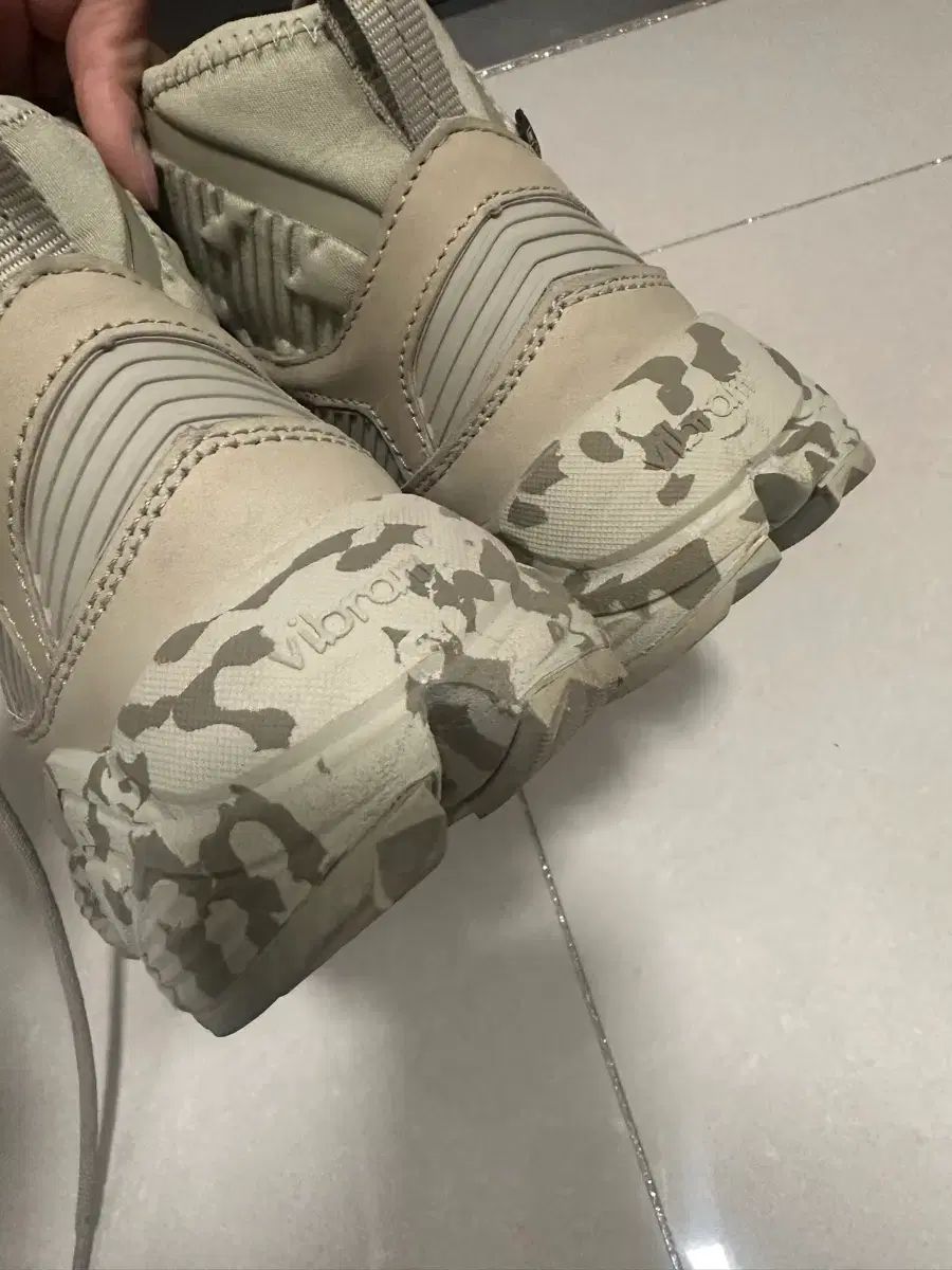 KOLON SPORT トライポート ミッド 登山靴