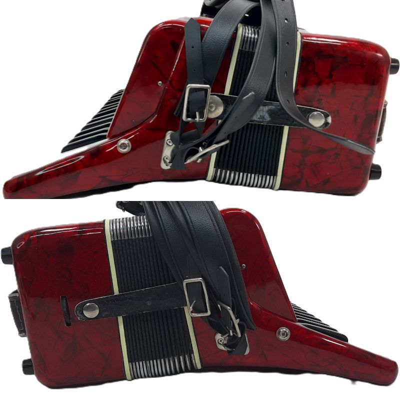 ジャンク】アコーディオン Tombo T32N ハードケース付き - メルカリ