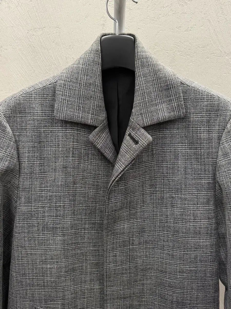 VanHart di Albazar ヴァンハート ディ アルバザール ステン コート