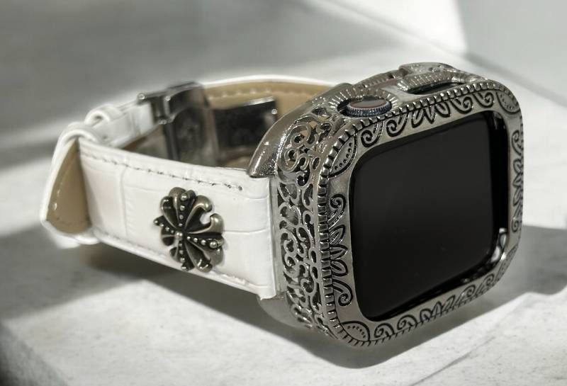 sメタル銀鎧 Apple Watchバンド 本革レザーベルト クロコダイル ホワイトシルバー コンチョ付き アップルウォッチ重厚メタルカバー 彫刻調精密ケース 44 mm 45 46 49 ultra ウルトラ メンズ レディース 着脱時ネジ不要