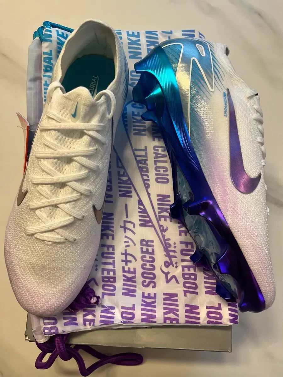 モデル NIKE マーキュリアル ベイパー 16 LV 8 エリート FG 265