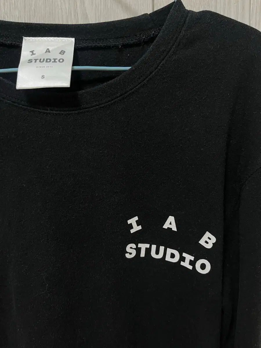 s IAB Studio アイエプスタジオ ロングスリーブ