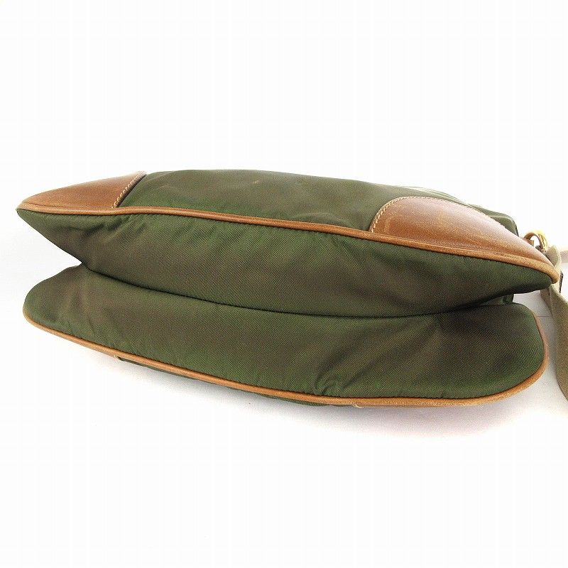 プラダ PRADA ショルダーバッグ 斜めがけ ナイロン レザー 三角