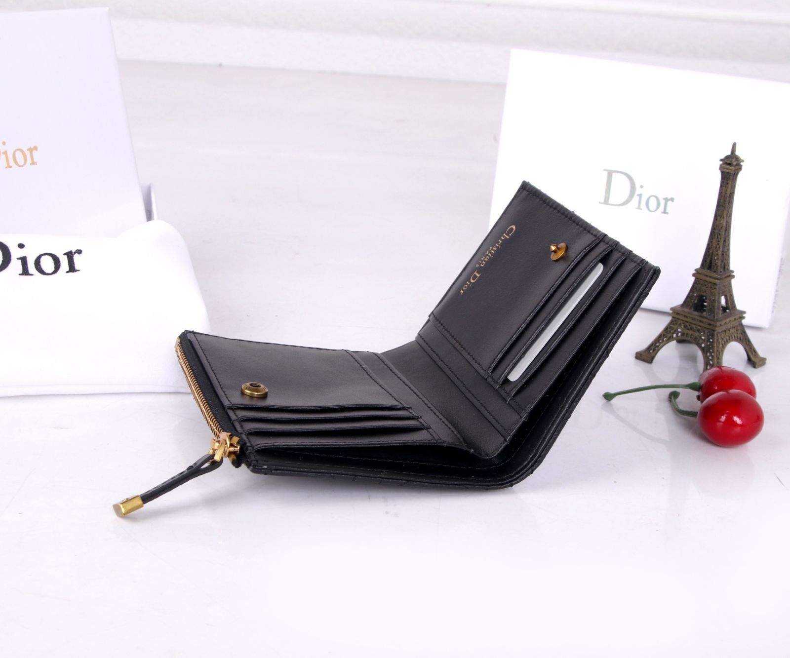 【最終値下げ】Dior ディオール 折り財布 未使用品】最終値下げ Christian Dior クリスチャンディオール 折り