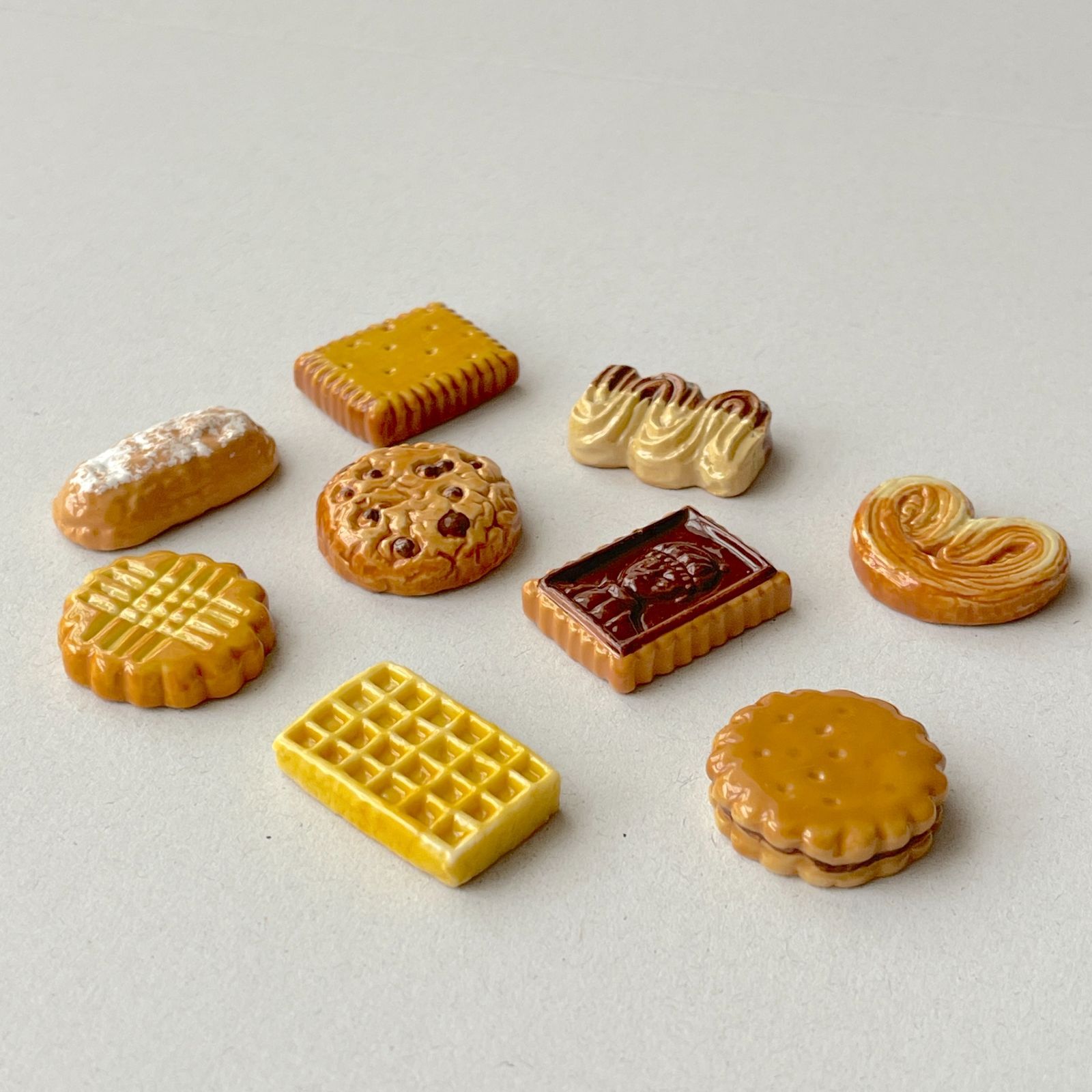 フェーヴ ビスケット&ガレット 9個 フランス フェーブ ミニチュア陶器