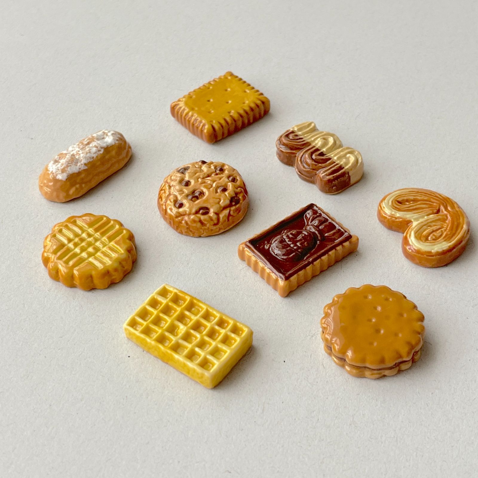 フェーヴ ビスケット&ガレット 9個 フランス フェーブ ミニチュア陶器