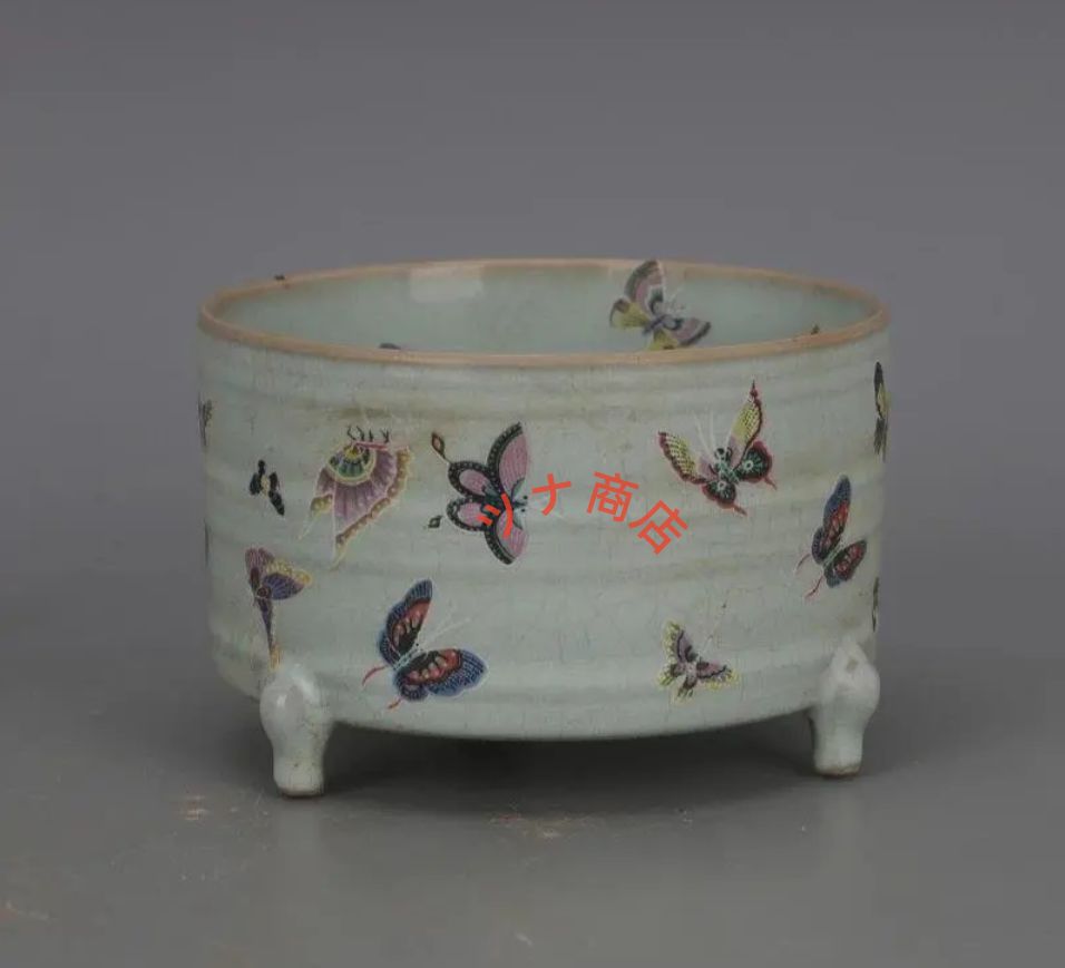 蝶恋花三足香炉 陶磁器 現代工芸品 美術品 装飾品 置物 蝶恋花三足香炉 陶磁器 現代工芸品 美術品 装飾品 置物 【公式通販】