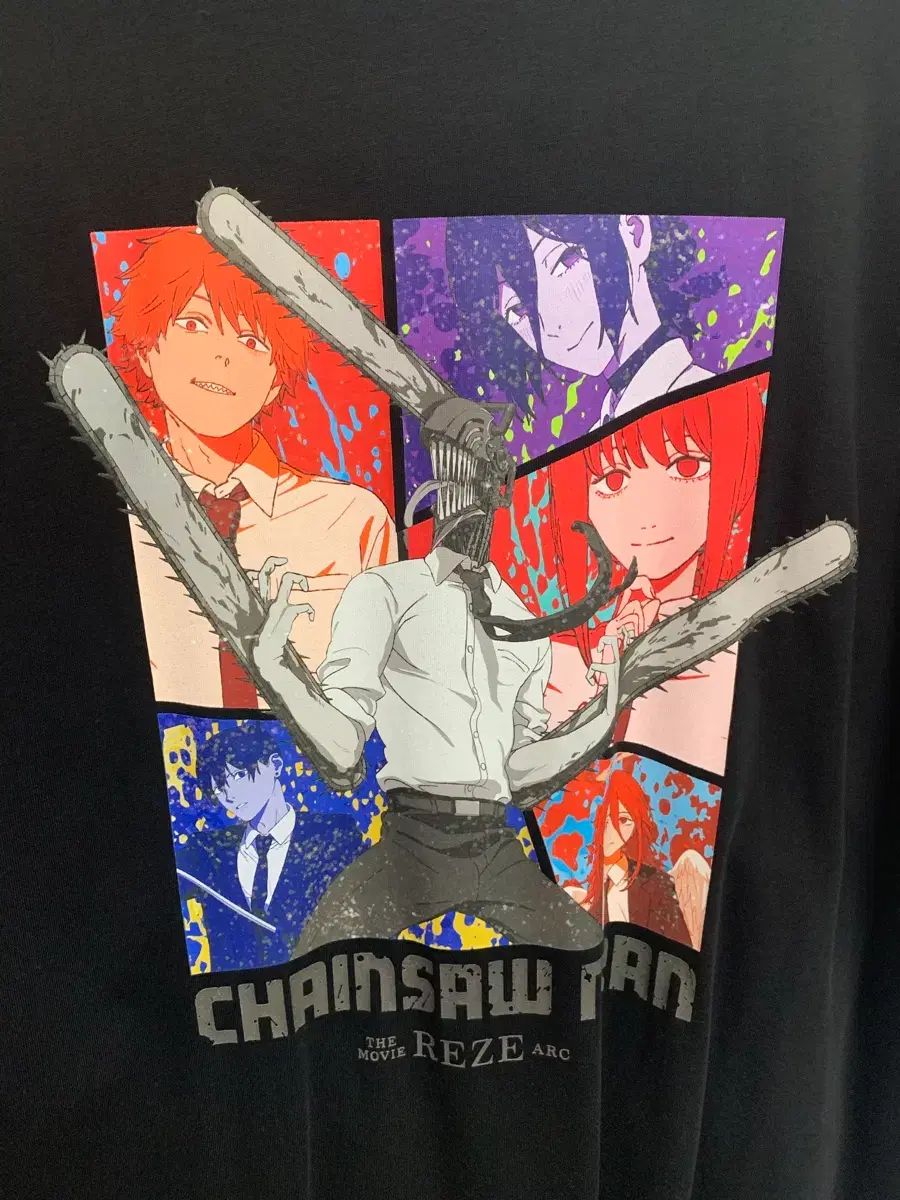 チェンソーマン ポップアップ Tシャツ