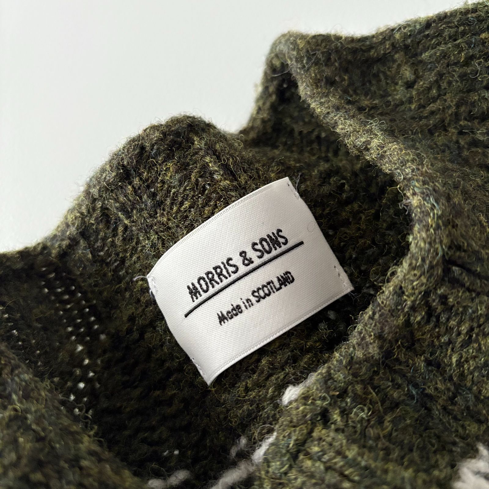 美品 / MORRIS&SONS モリスアンドサンズ / ウール100% 求心編み