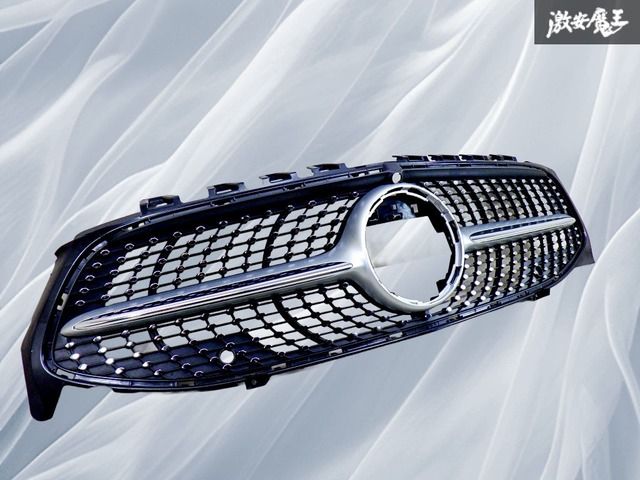 カメラ穴有】メルセデスベンツ純正 C118 CLAクラス ダイヤモンドグリル