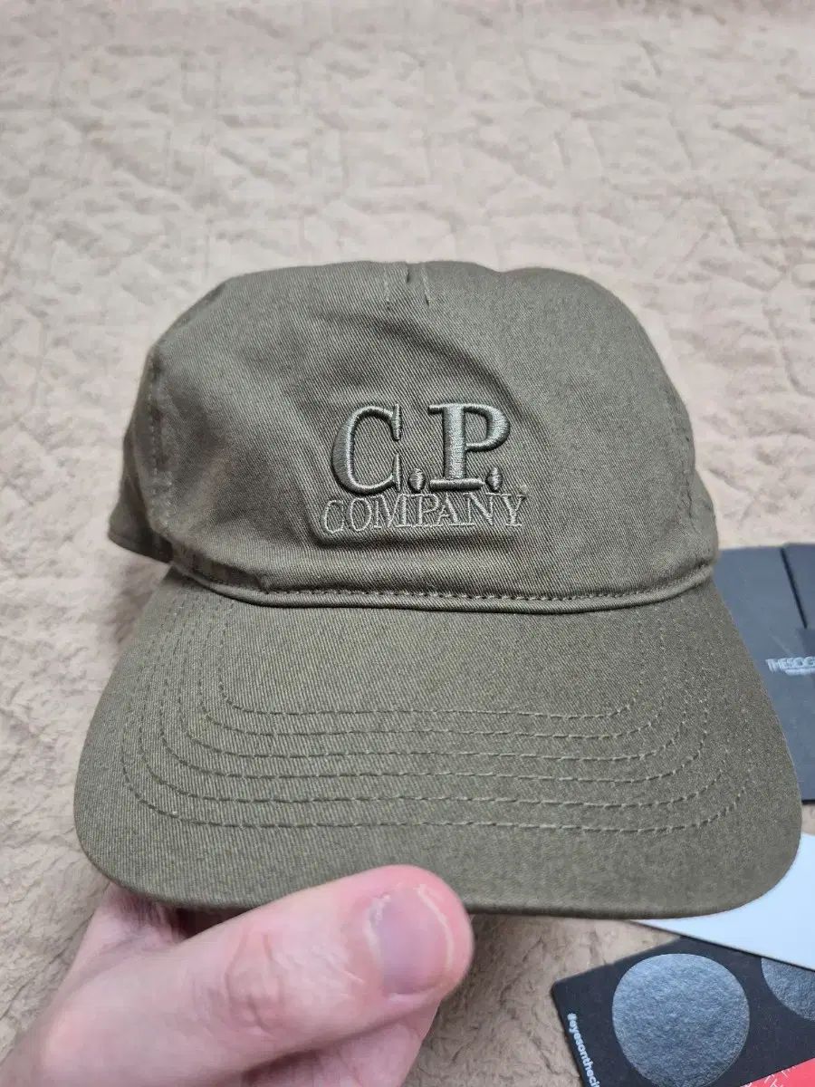 新品/M) C.P. COMPANY シーピーカンパニー 19シーズン ゴーグル ロゴ