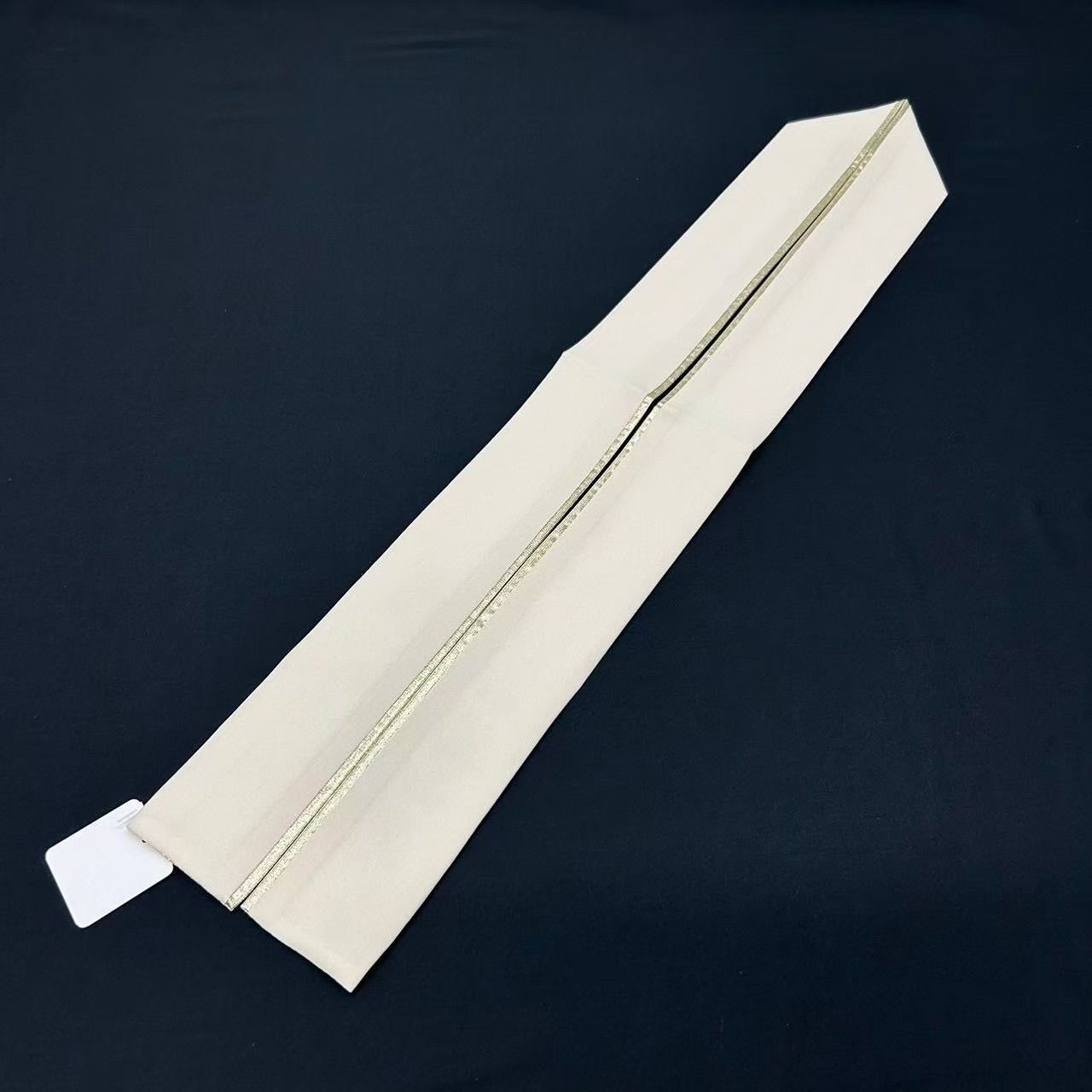 絹重衿 ベージュ金