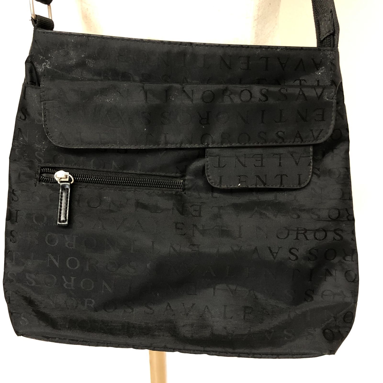 VALENTINO　ショルダーバッグ　※大幅値下げ交渉可！ 値下げ交渉歓迎】VALENTINO ROSSA ショルダーバッグ B-48 - メルカリ