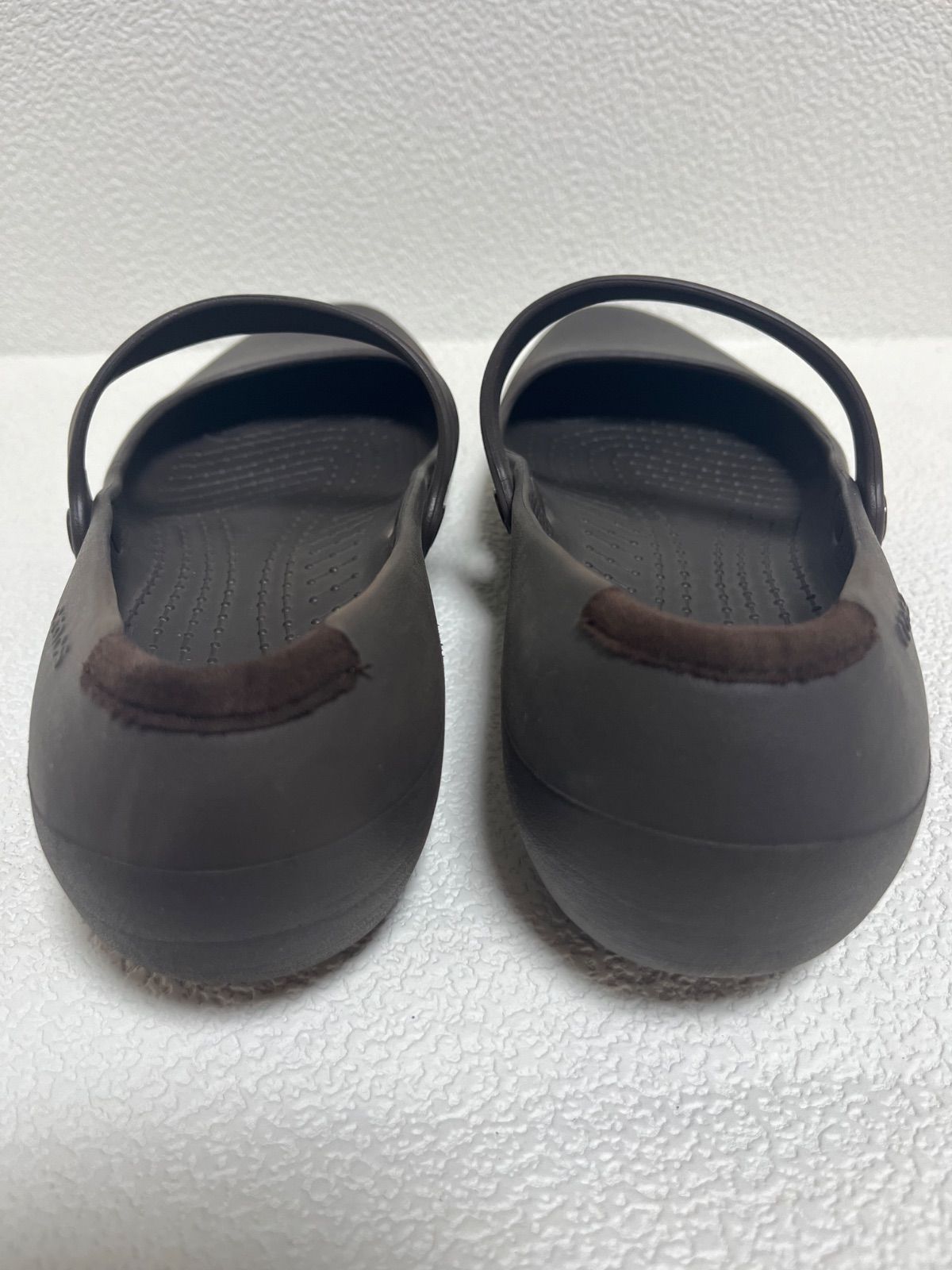 極美品】crocs アリスワーク W8 24cm ダークブラウン 廃盤品 - メルカリ