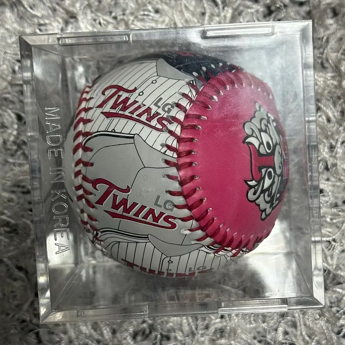 LGツインズ ムン・ボギョン サイン入りボール 出品 - メルカリ