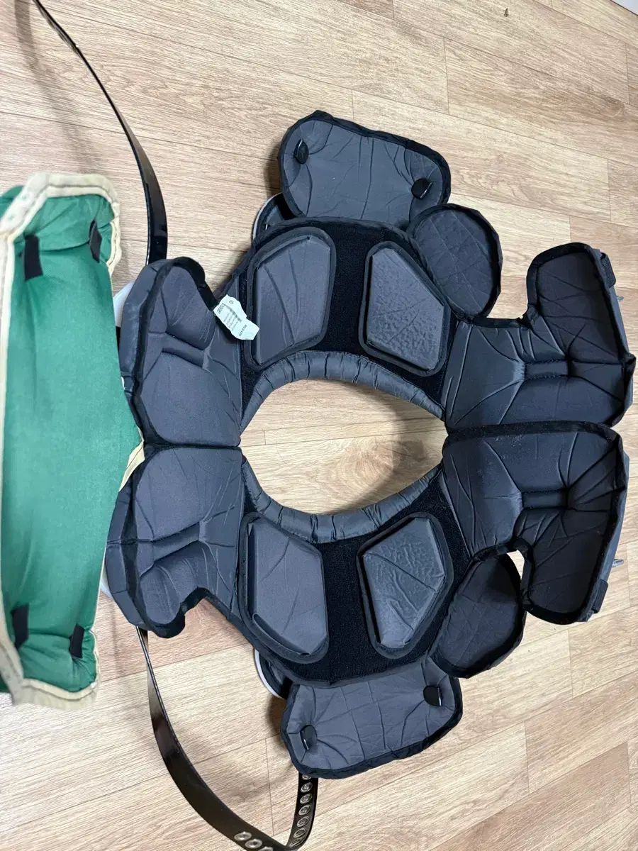 Douglas elite 69 small ダグラス サッカー ショルダーパッド