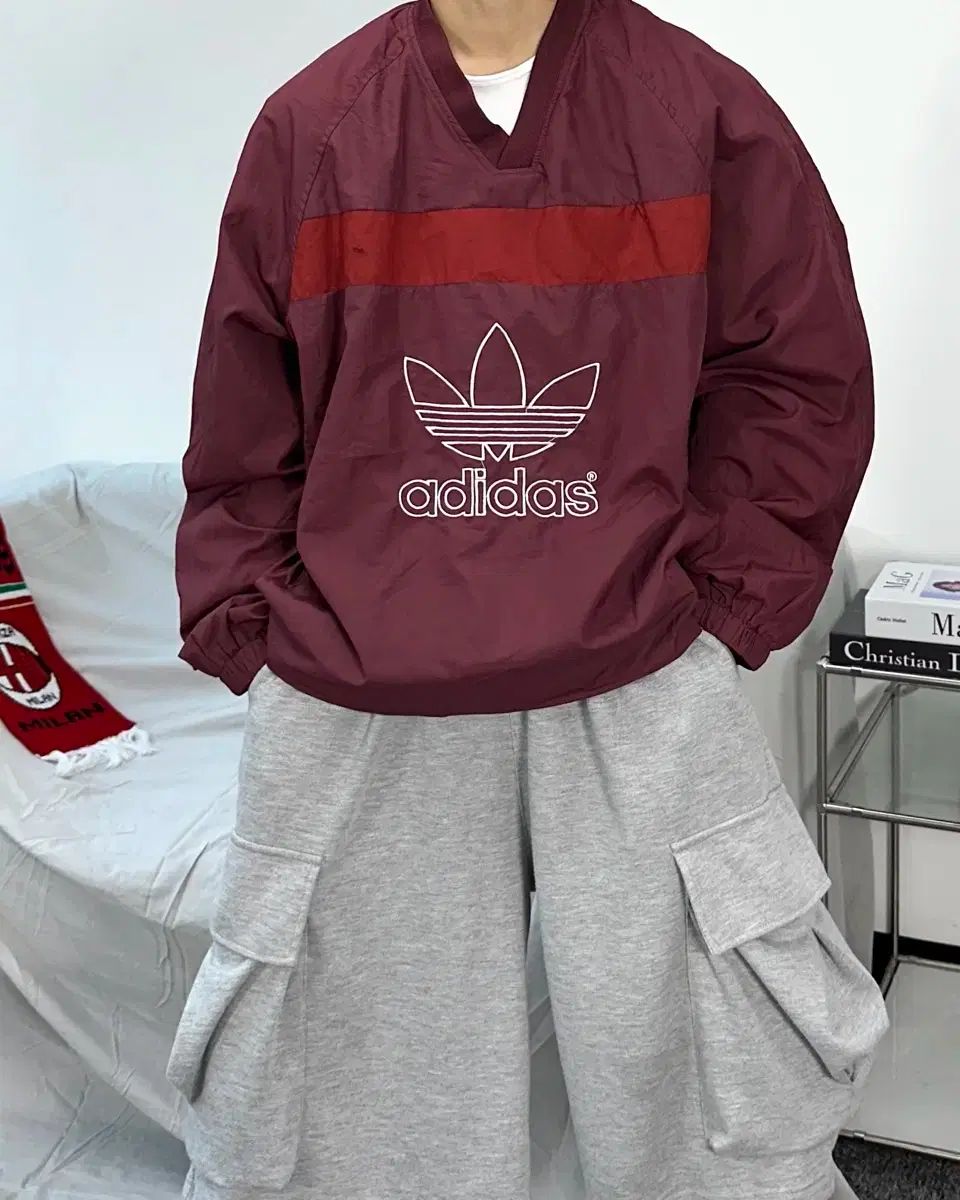 アディダス ビッグロゴ バーガンディ ウォームアップ