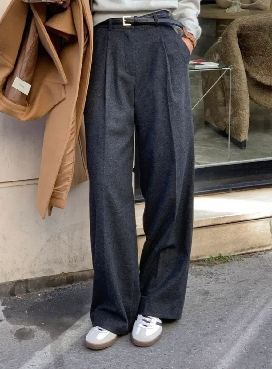 グレー룸 ウィンター ドレープ ウール スラックス チャコール S