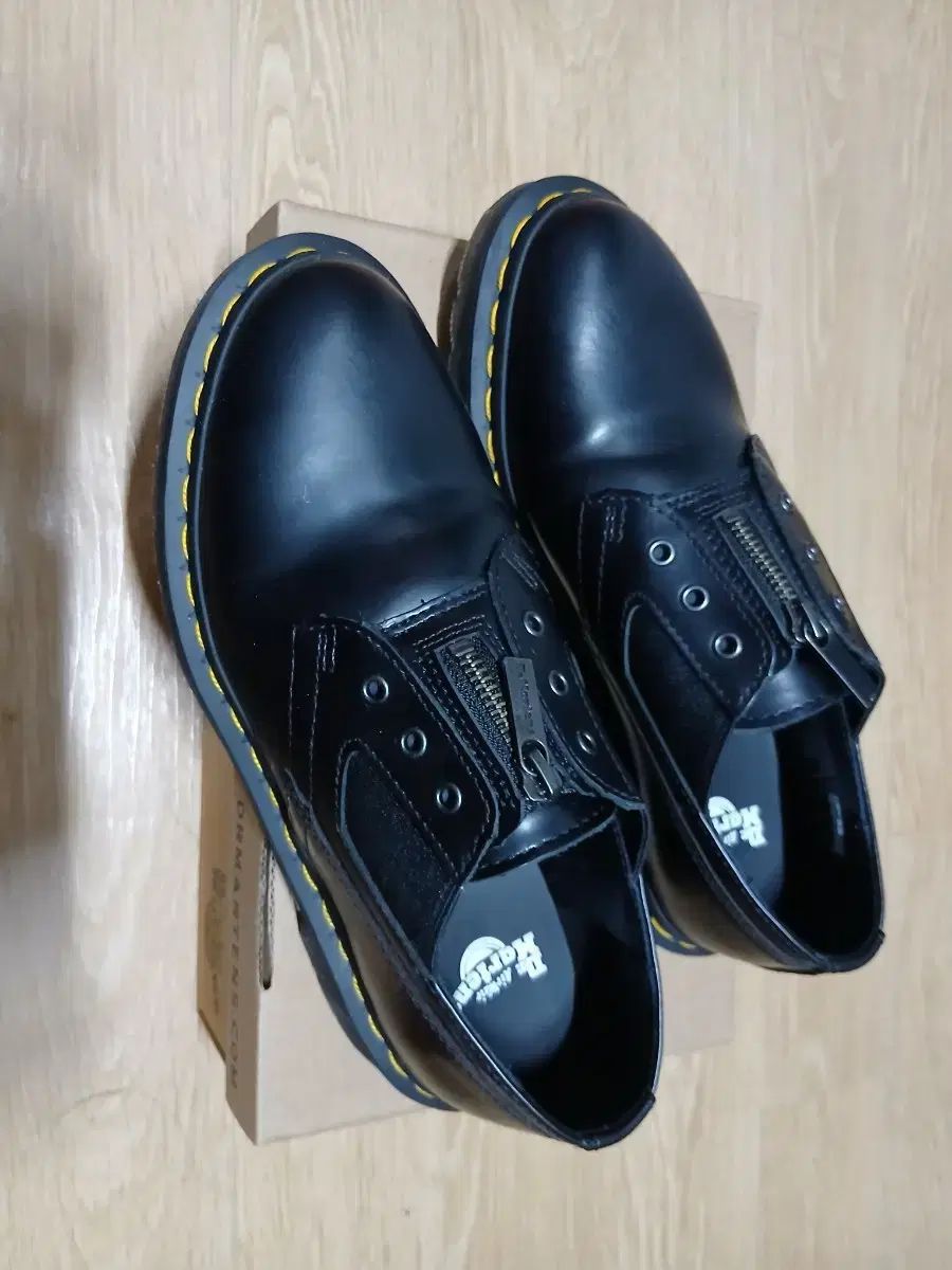 DR. MARTENS ドクターマーチン 1461 ガセット ブラック 230 ほぼ