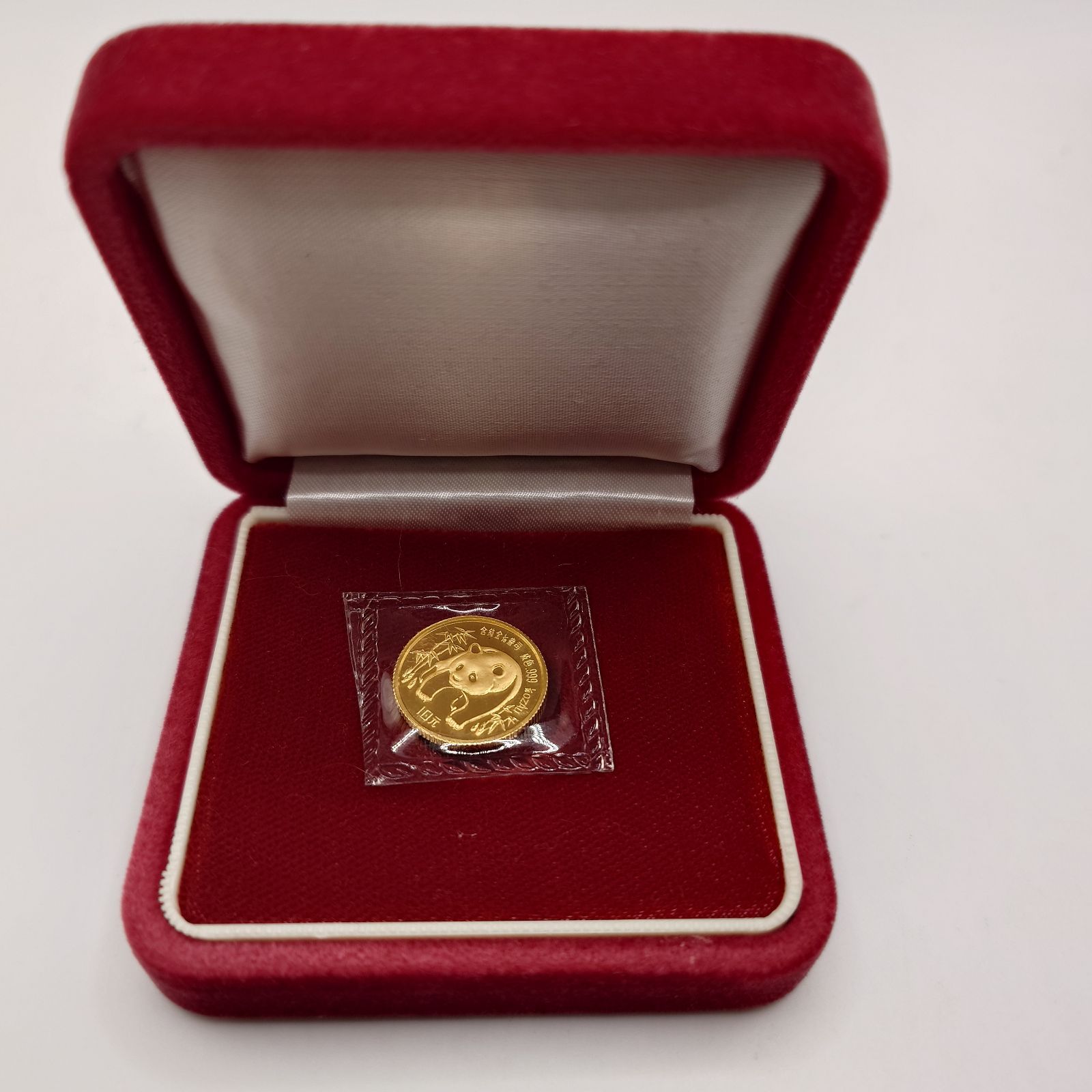 1986年 中国 10元 金貨 パンダ 0.1 onz la 0401