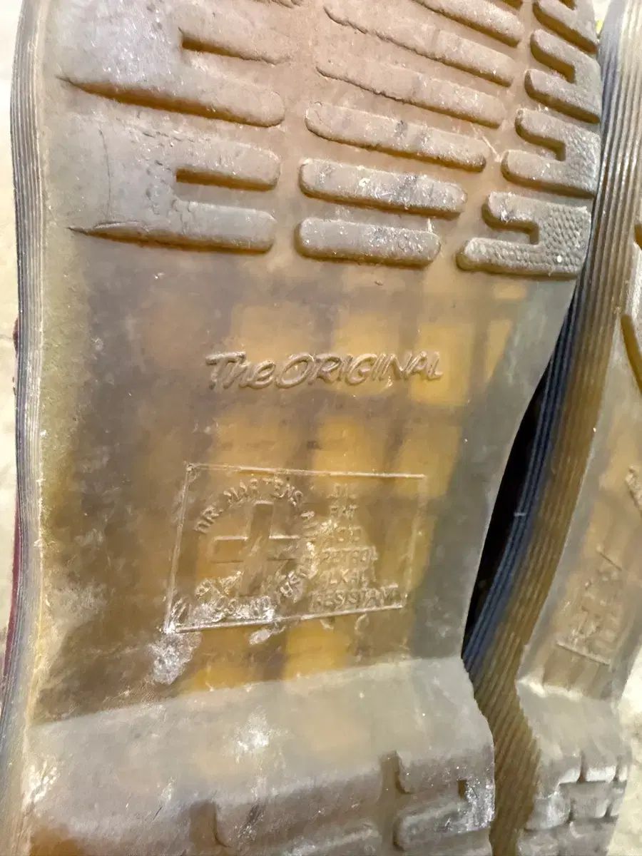 さくらんぼレッド