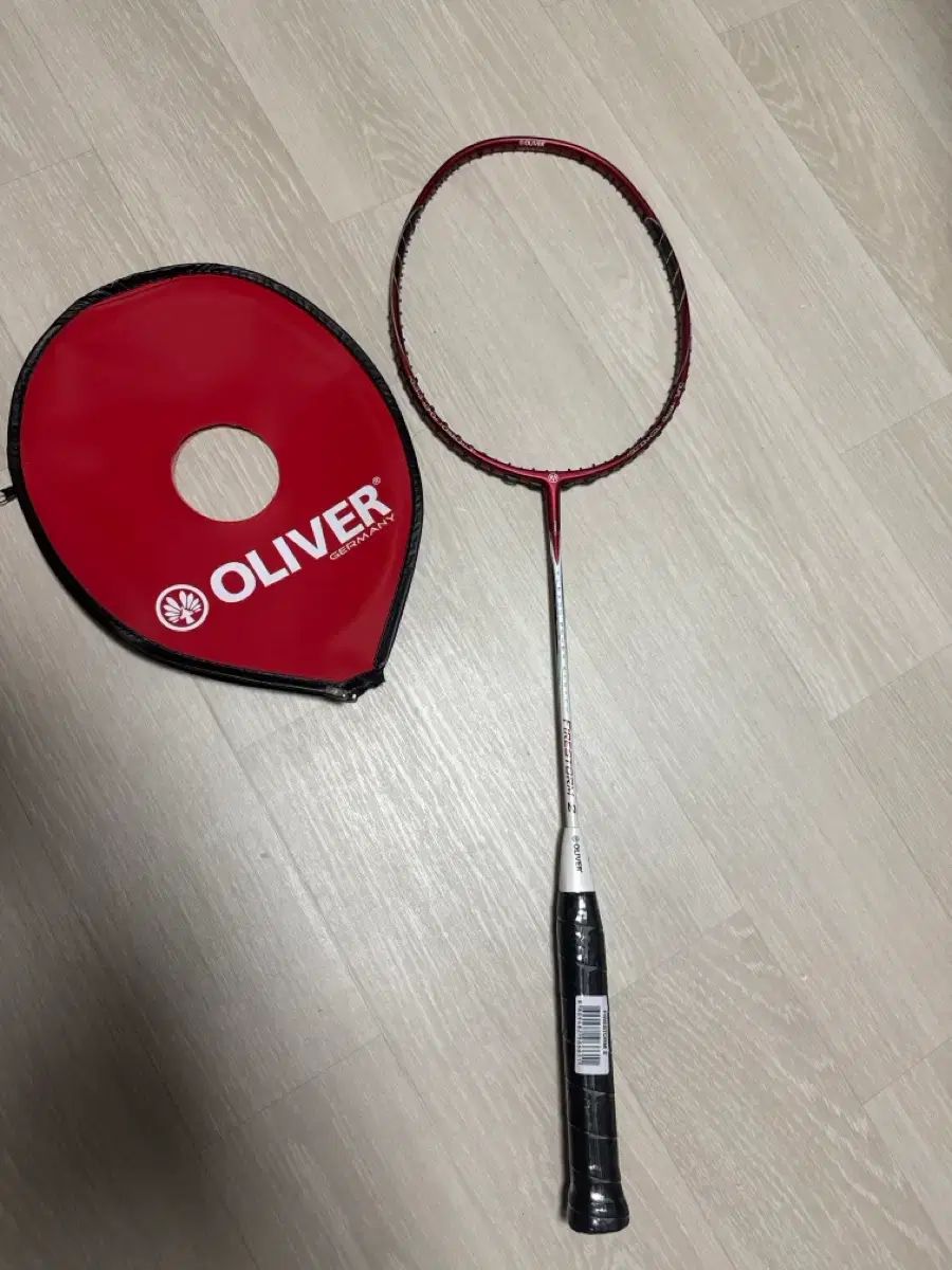 OLIVER 2 バドミントン ラケット COVER