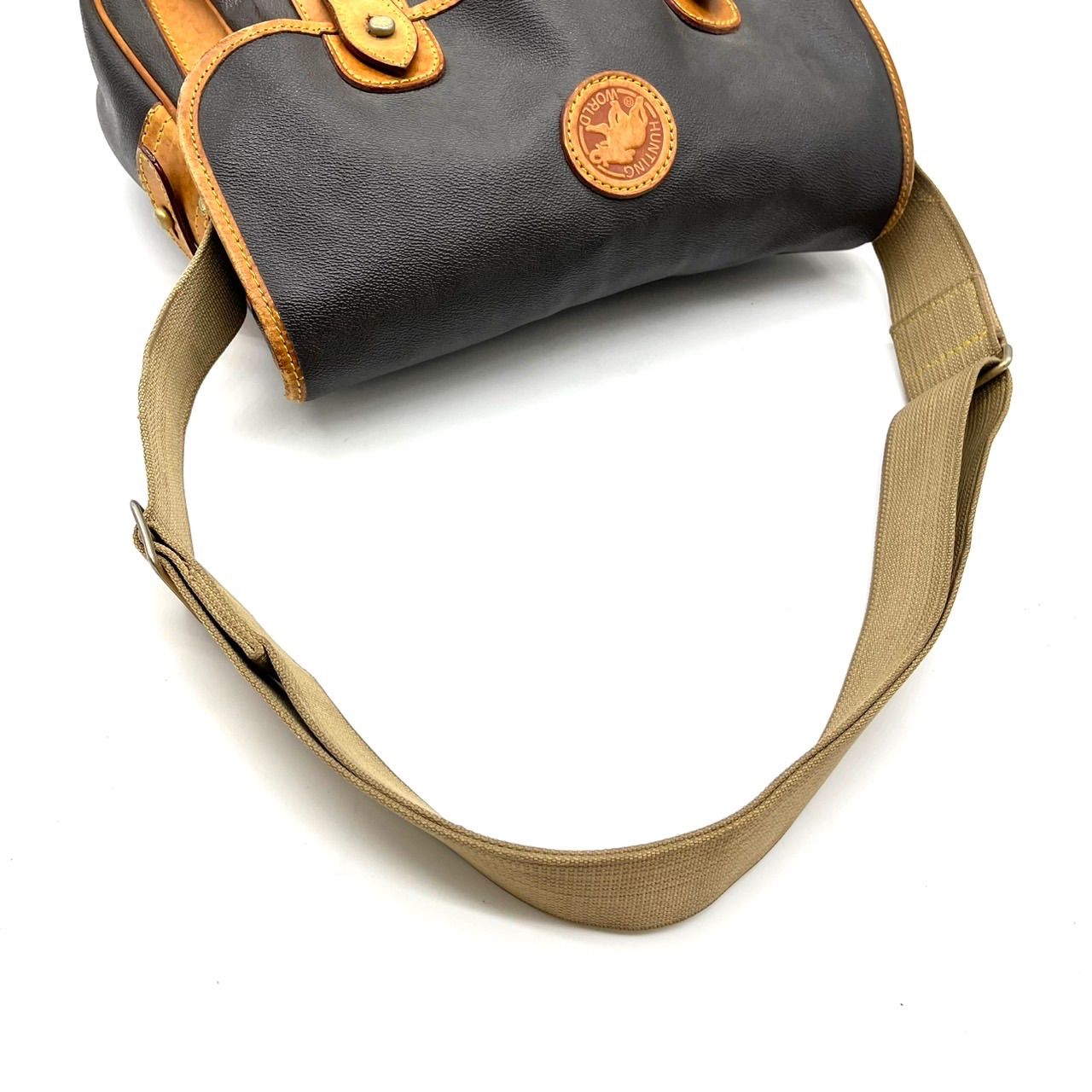 ✨良品✨ HUNTING WORLD ハンティングワールド ショルダーバッグ